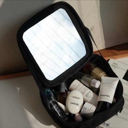 شنطة ميكب شانيل