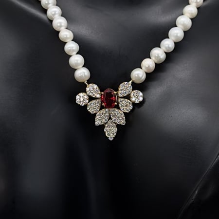 عقد تصميم الألماس واللؤلؤ الفاخر