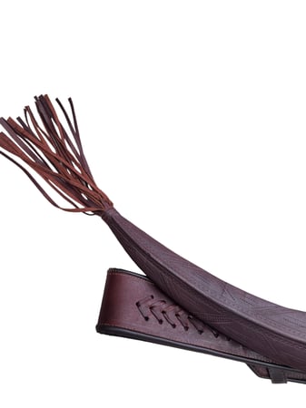 جنبيه سبيكي كبير من الجلد الطبيعي