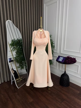 فستان تنفيذ R BOUTIQUE