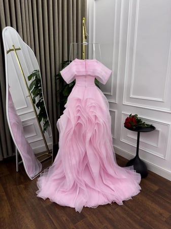 فستان تنفيذ R BOUTIQUE