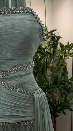فستان تنفيذ R BOUTIQUE