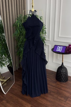 فستان تنفيذ R BOUTIQUE