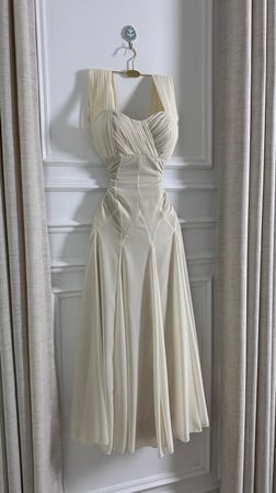 فستان تنفيذ R BOUTIQUE