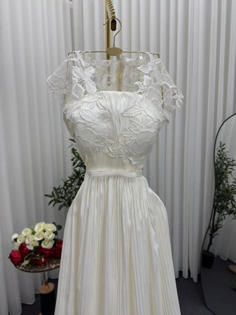 فستان تنفيذ R BOUTIQUE