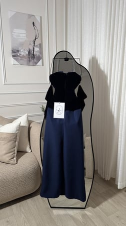 فستان تنفيذ R BOUTIQIE