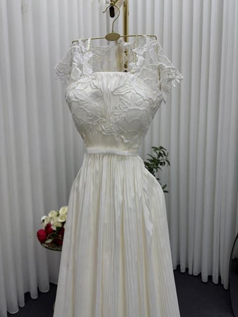 فستان تنفيذ R BOUTIQUE