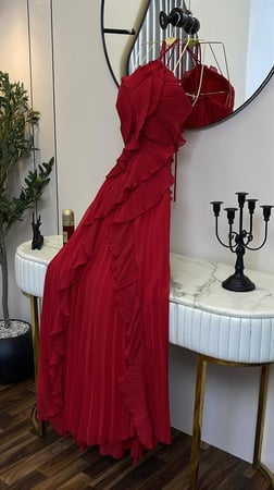فستان تنفيذ R BOUTIQUE