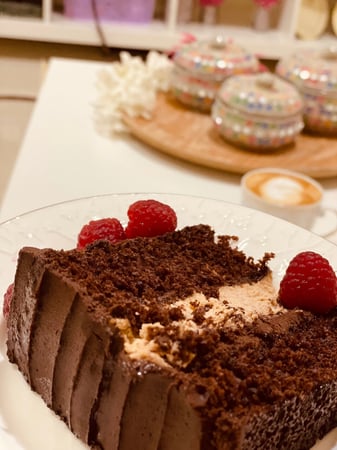 وصفة كيكة تشيز الشوكليت بالرازبيري