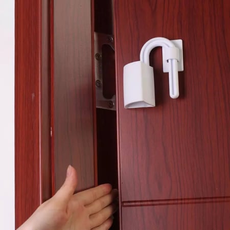 مانع لانغلاق الباب لحماية الطفل أو في حال وجود تيارات هوائية وغيرها