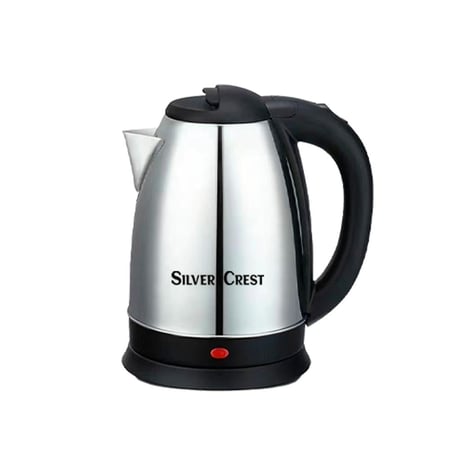 غلاية ماء فضية من سيلفر كريست بمقبض أسود وقاعدة سوداء