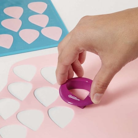 ويلتون طقم تشكيل عجينة السكر