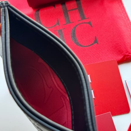 محافظ سي أتش درجه اولى مع الملحقات