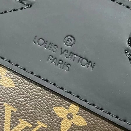 شنطه ظهر  لويس فيتون ماستر