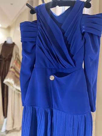 فستان كريب ايطالي + بلاسيه شيفون