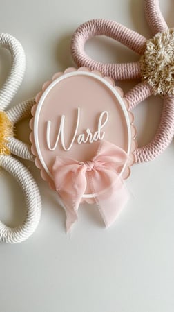 قطعة الاسم  / بالتصميم البيضاوي