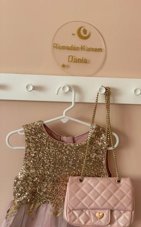 قطعة اكريلك بإسم طفلك خاصة برمضان