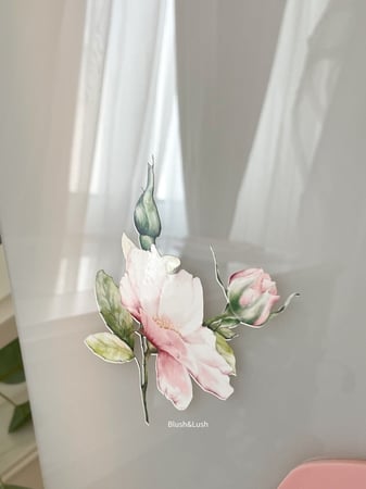 تعليقة اكريلك مستطيلة ثلجية   مع تصميم الورد وكتابة بالاكريلك البارز