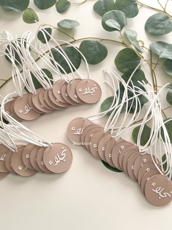 تاقات اكريلك ملونة