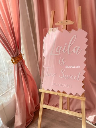 تعليقات اكريلك مستطيلة ملونة