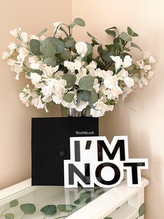 لوحة I’M NOT