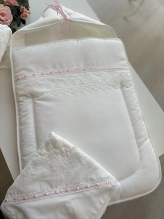 طقم مواليد. من ٤قطع الون اوف وايت