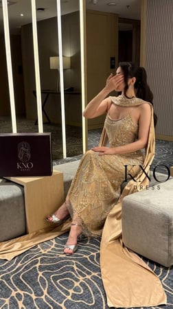 فستان شك فاخر مع هدب أنيق مبطن بتفته