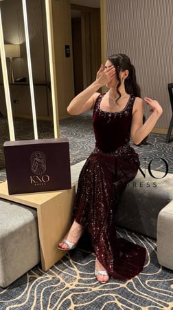 فستان ترتر فاخر مع جوخ شتوي وتطريز يدوي مباشر بجودة عالية