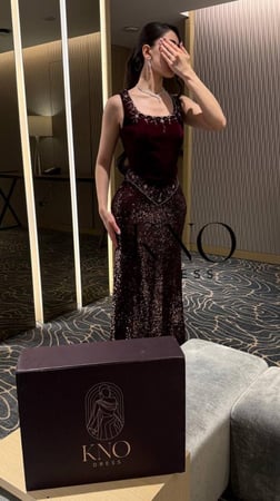 فستان ترتر فاخر مع جوخ شتوي وتطريز يدوي مباشر بجودة عالية