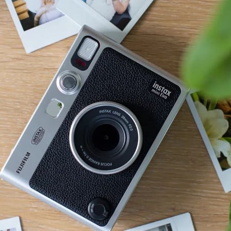كاميرا فورية fujifilm