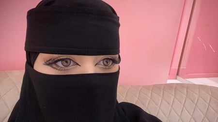 عدسات تروفي بني رينة