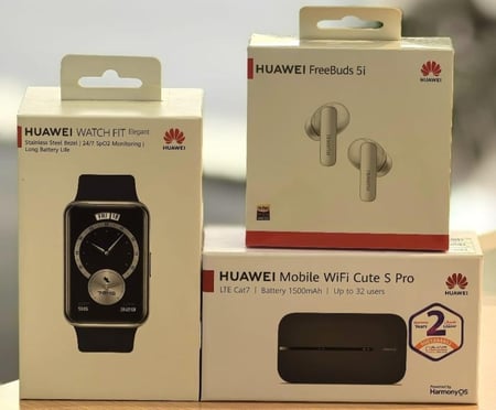 عرض :: مودم300م ب+ ساعة فيت+سماعة 5 اي