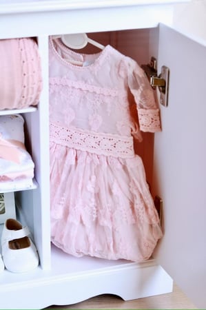 دولاب بناتي