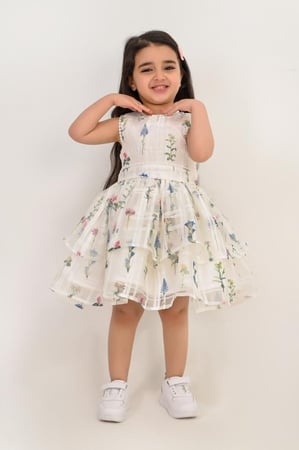 فستان لمسة الربيـع