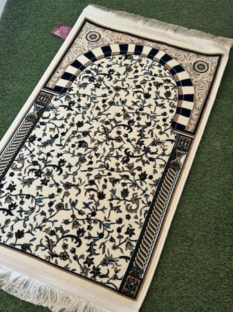 سجادة المدينة (الروضة)