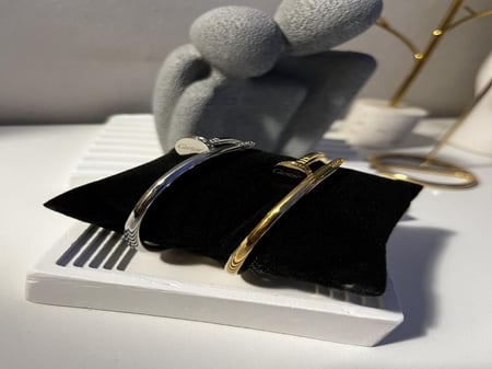 اساور كارتير مسمار