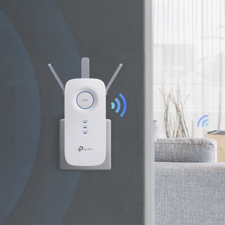 مقوي شبكة واي فاي ثنائي الموجة بسرعة AC1750 من ماركة tp-link