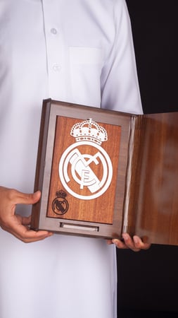 درع فخم بشعار ريال مدريد