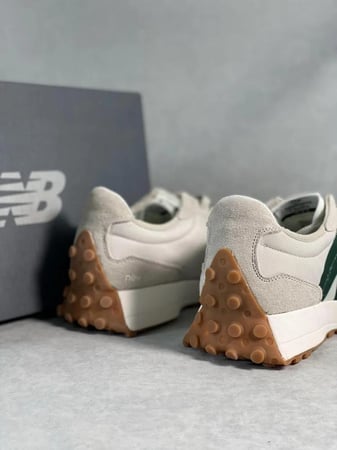 New Balance 327 'Green