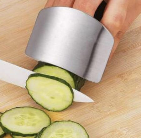 Fingers Cutting Protector حامي قطع الأصابع