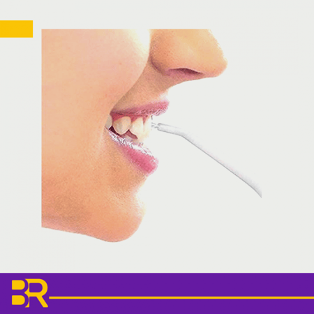 خيط الاسنان المائي اليدوي