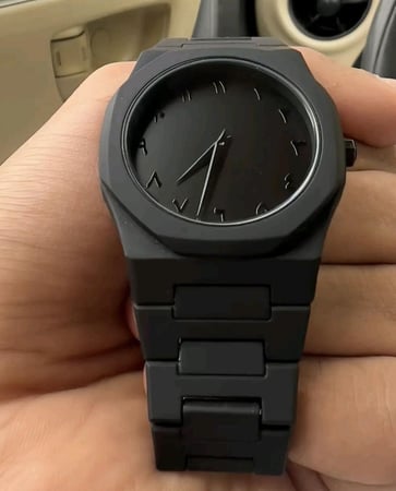 ساعة الكربون الفخامه