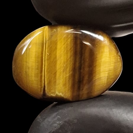 حجر عين النمر طبيعي