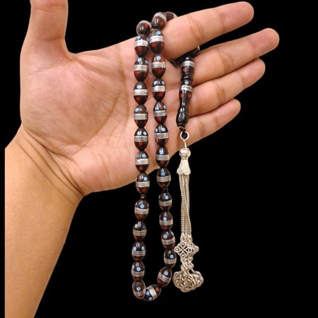 سبحة من خشب الكوك مع الكركوشه معدنية