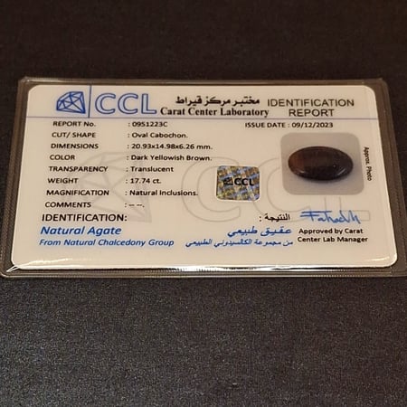 حجر عقيق طبيعي مفحوص و موثق بشهادة مختبر