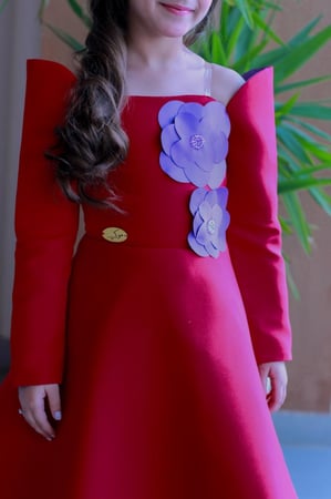 فستان أحمر بورد موف