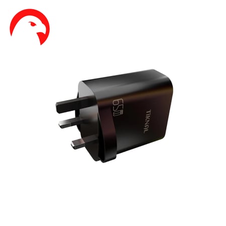 شاحن جداري تكنال 65 واط - شحن موثوق وسريع بمنافذ 2 Type-C و USB