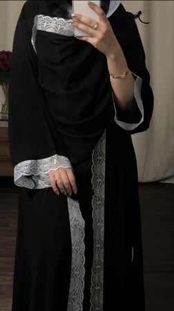 عبايه( N95 ) سودا مع دانتيل