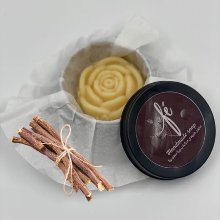 لوشن العرق سوس المبيض