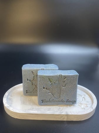 صابون التوت البري الأزرق والنعناع الطبيعي للبشرة ناعمة ومشرقة